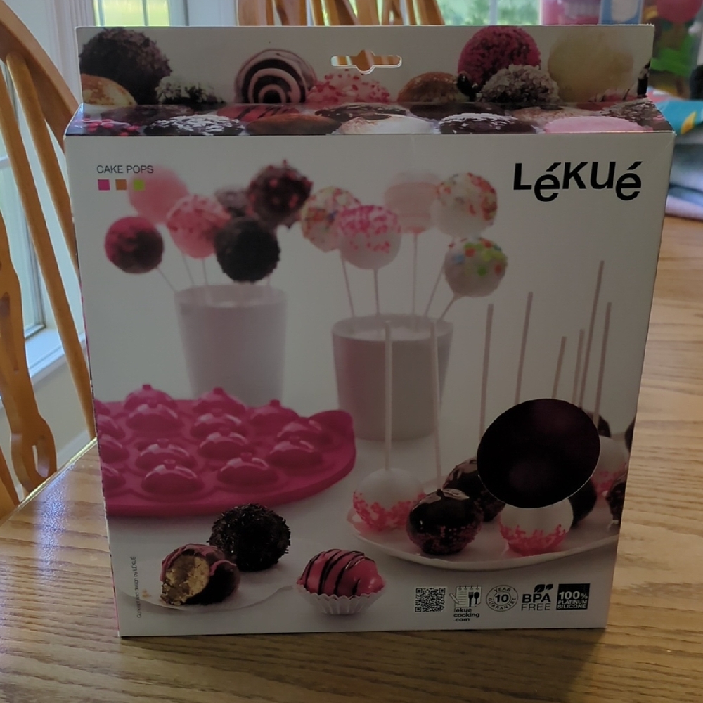 Le'kue'  Cake Pop Mold Set